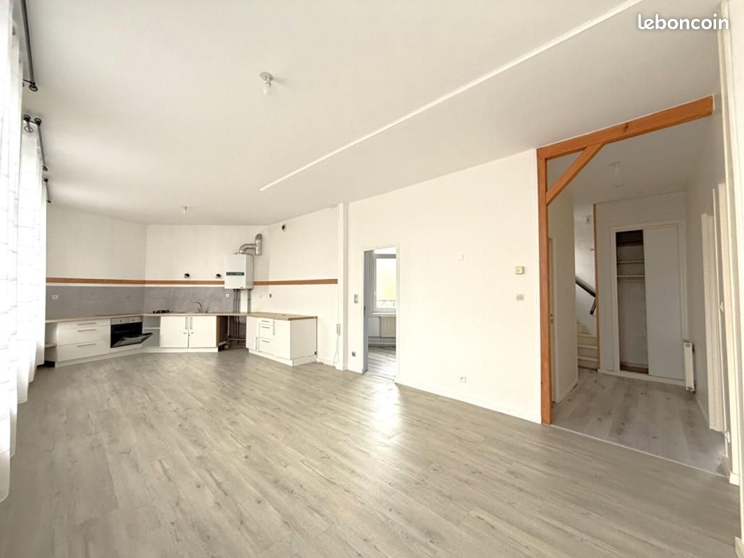 Immeuble 240 m² · à Caudry · 240 m² · 156 600 €