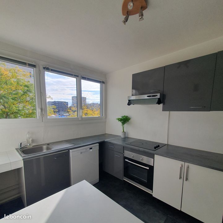 Appartement 4 pièces 73 m² · à Fleury-les-Aubrais · 73 m² · 133 500 €