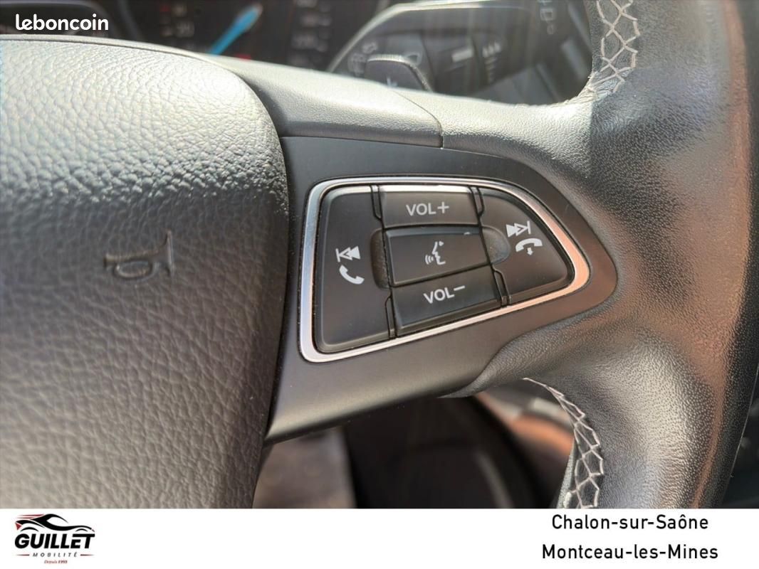 Ford Kuga 1.5 EcoBoost 182 S&S 4x4 BVA6 ST-Line (image 12)
