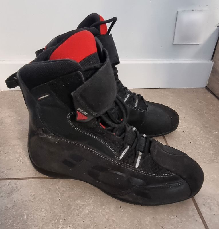 Sur bottes moto imperméable avec semelles en caoutchouc de taille L