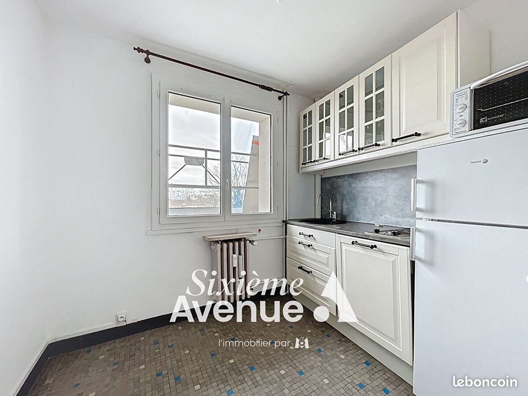 Appartement a louer decines-charpieu - 3 pièce(s) - 54 m2 - Surfyn