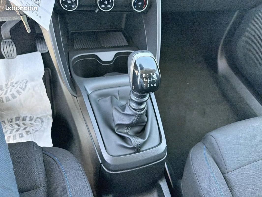Citroën C3 Turbo 100 ch Manuelle - You (image 20)