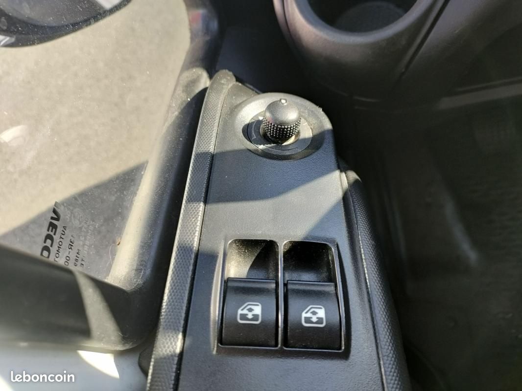 Iveco Daily CHASSIS CABINE FRIGO OPTION HAYON - 12M3 140 CV RJ CAISSE CAZAUX GROUPE CARRIER XARIO... (image 12)