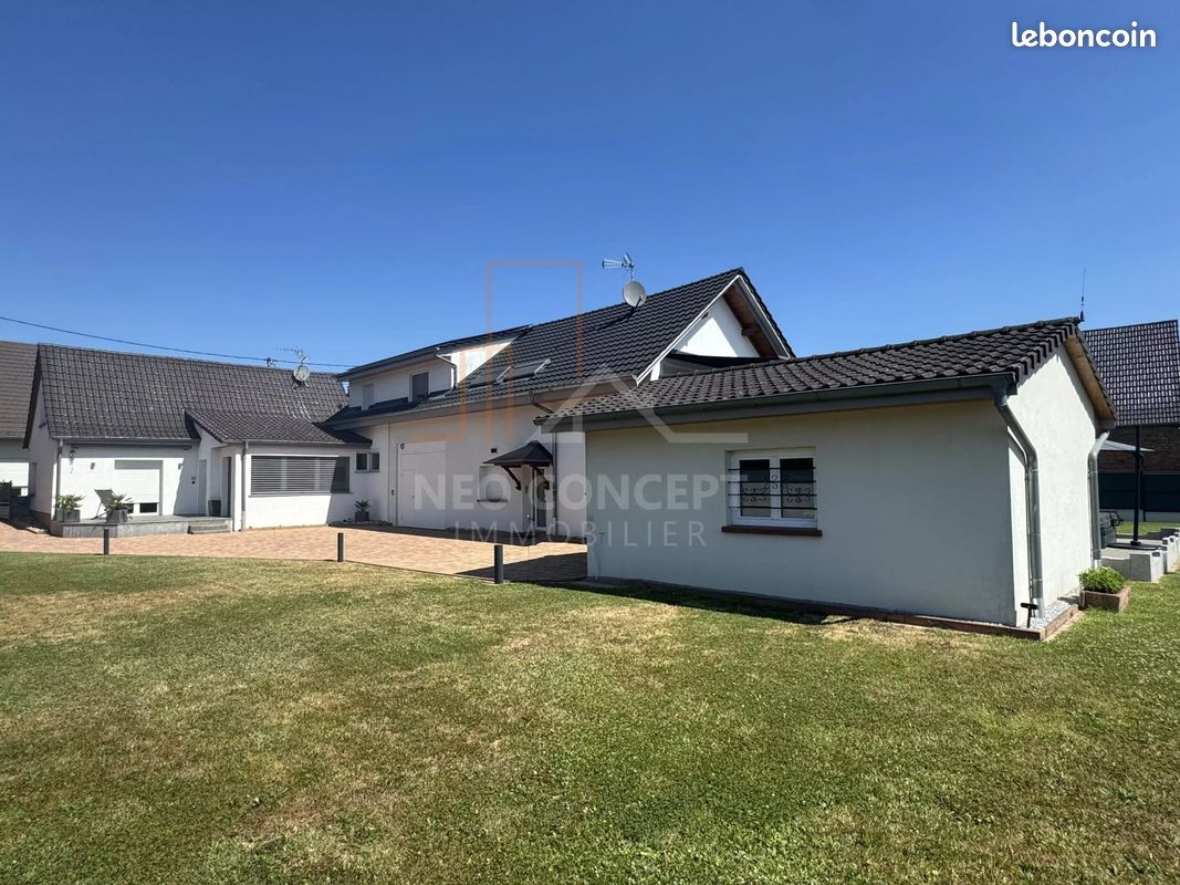 Immeuble 7 pièces 1079 m² · à Forstfeld · 1 079 m² · 570 000 €