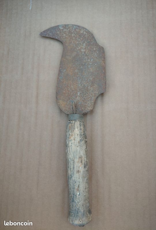 Ancienne serpe (image 1)