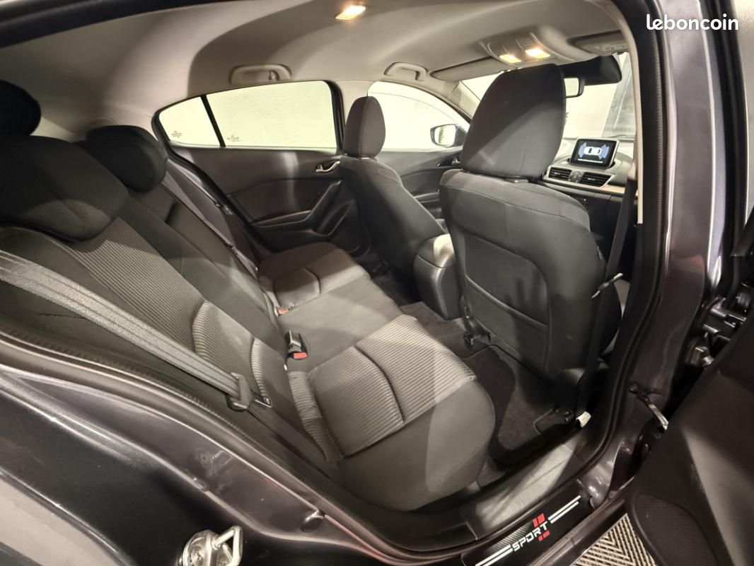 Mazda 3 2.2L SKYACTIV-D 150ch Dynamique (image 17)