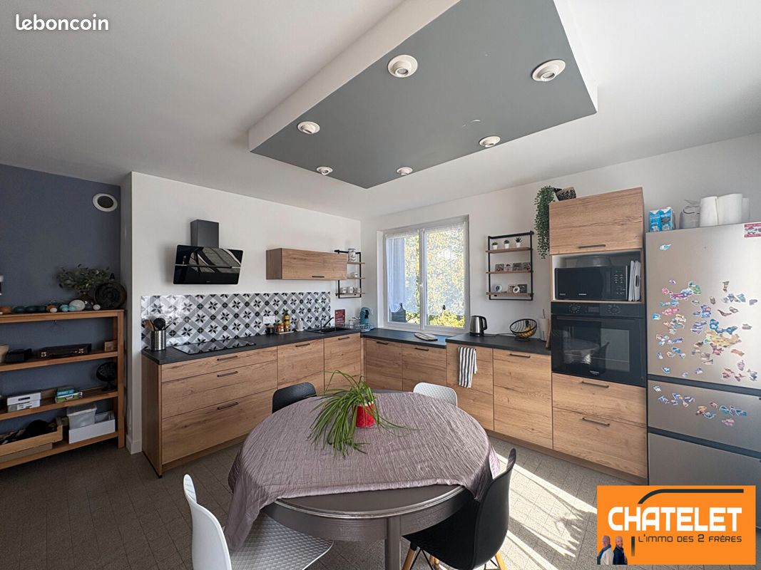 Appartement 3 pièces 69 m² · à Bourg-en-Bresse · 69 m² · 1 050 €/mois