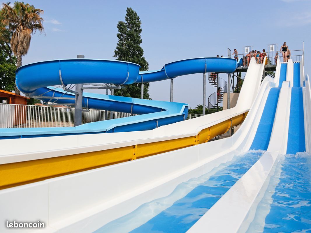 22 Superbes Mobil Homes Neufs Camping 4 Avec Parc Aquatique Et Petit Train Gratuit Pour La Plage Campings