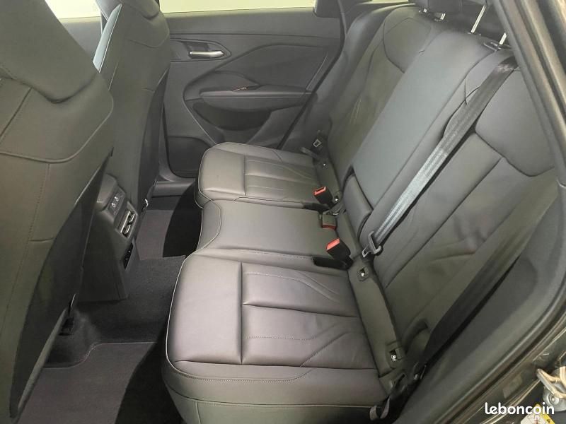 Audi Q3 1.5 e-hybrid 272ch S line S tronic 6 (image 18)