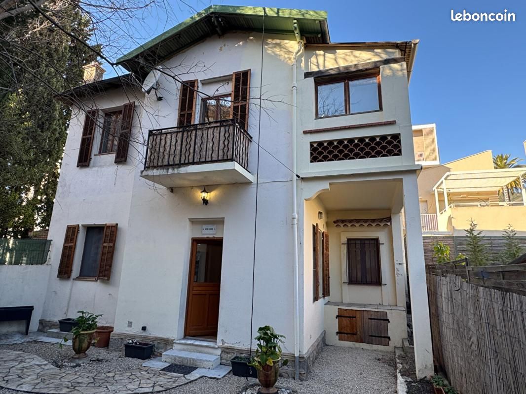 Maison 5 pièces 95 m² · à Vence · 95 m² · 370 000 €