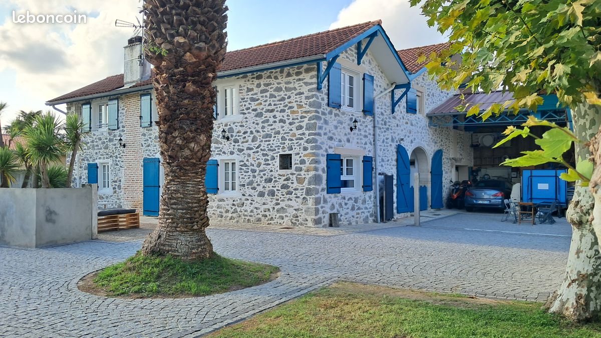 Maison 9 pièces 299 m² · à Bayonne · 299 m² · 1 210 000 €