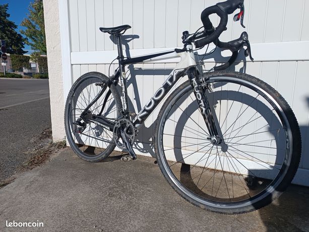 Cadre VTT Carbone Kuota KOR 26" – Taille M – Noir – Look Rétro, Neuf