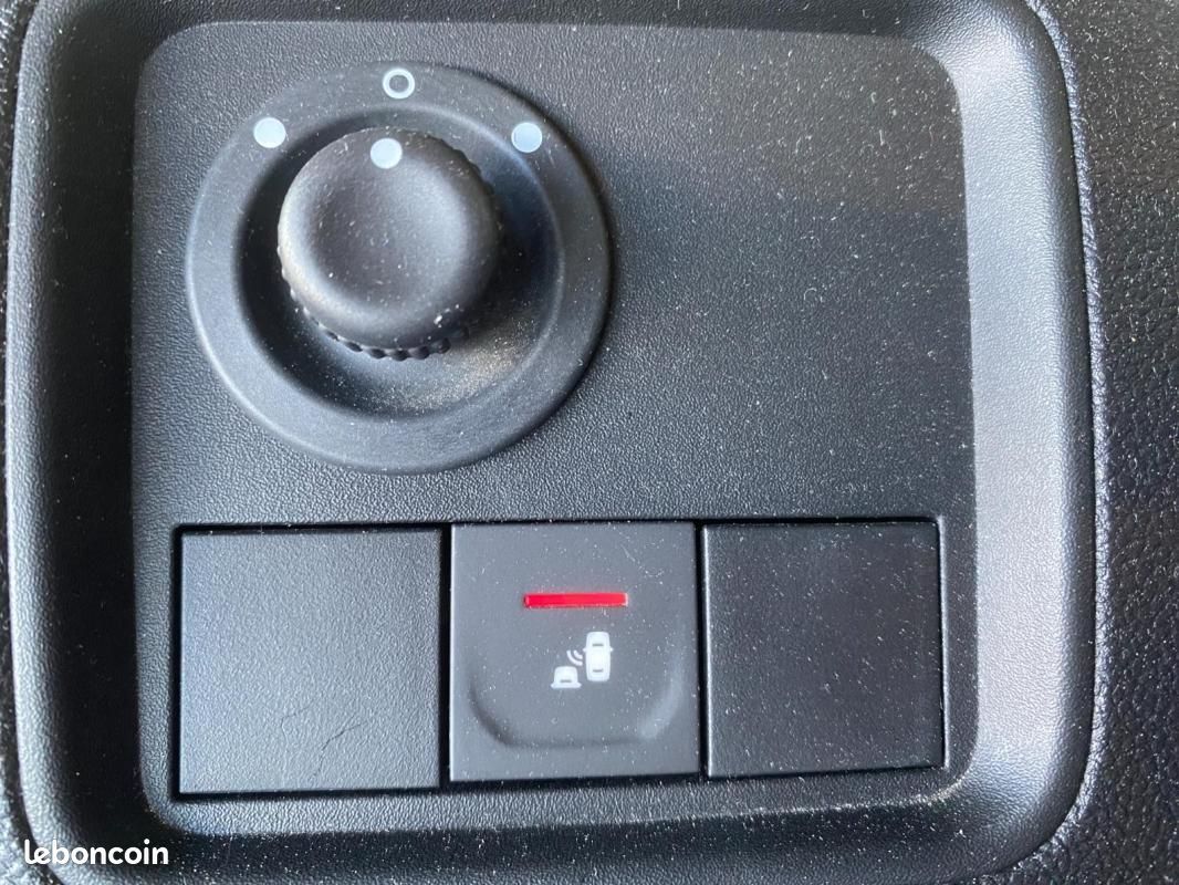 Dacia Duster Blue dCi 115 4x4 Journey (image 14)