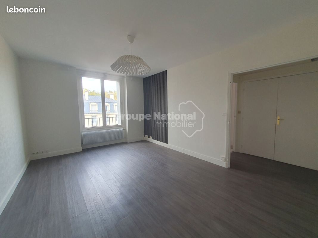 Appartement 2 pièces 52 m² · à Versailles · 52 m² · 1 185 €/mois