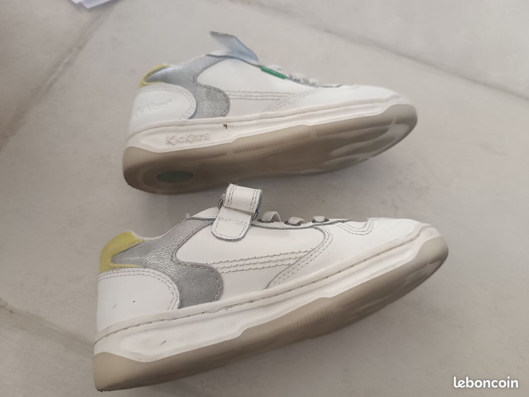 Baskets blanches kickers taille 26 (image 5)
