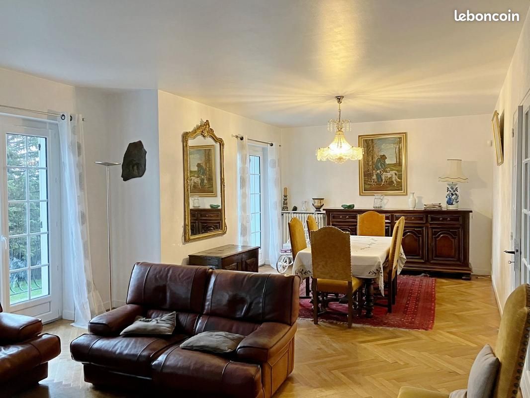 Maison 8 pièces 190 m² - Magnac-sur-Touvre 16600 (image principale 4)