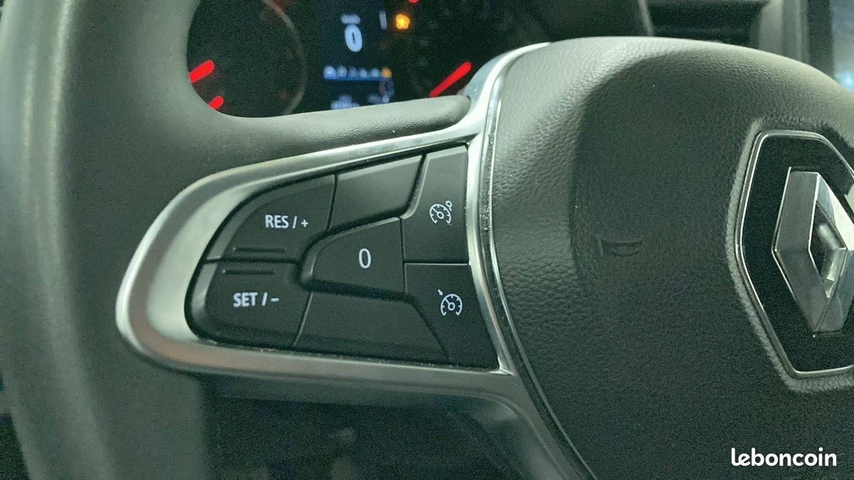 Renault clio e tech full hybrid 145 ch gsr2 techno (image 22)