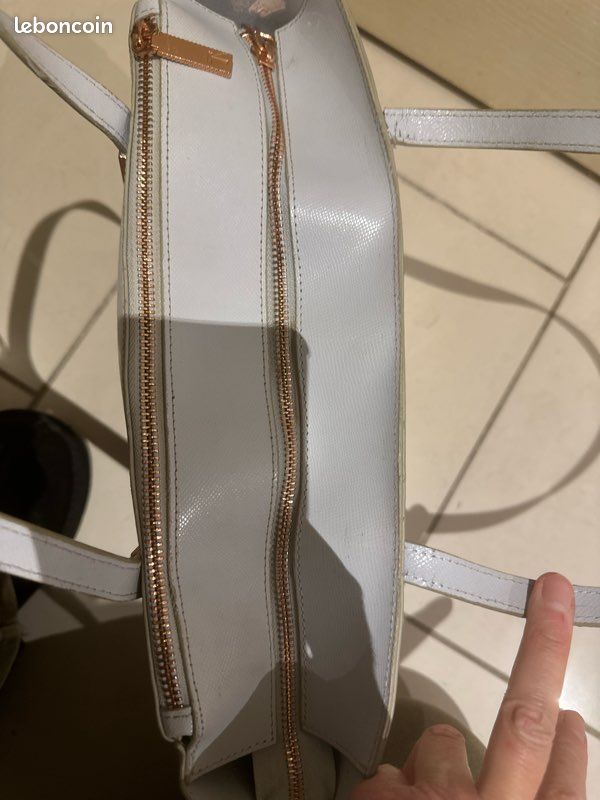 Sac en cuir Ted Baker motifs asiatiques (image 6)