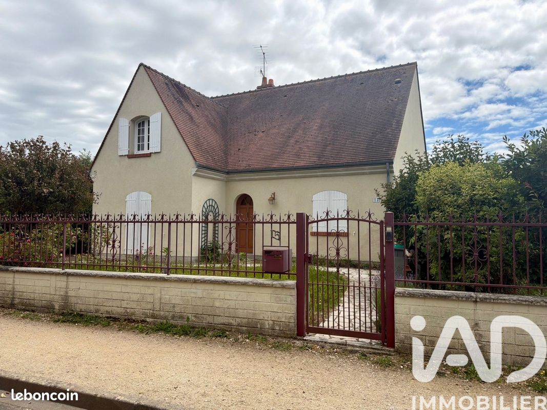 Maison 5 pièces 146 m² · à Neuville-aux-Bois · 146 m² · 275 000 €