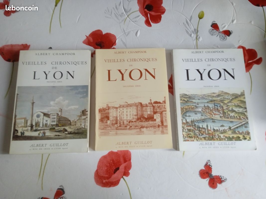 9 livres les vielles chroniques de lyon albert champdor tres bon etat60 euros (image 1)