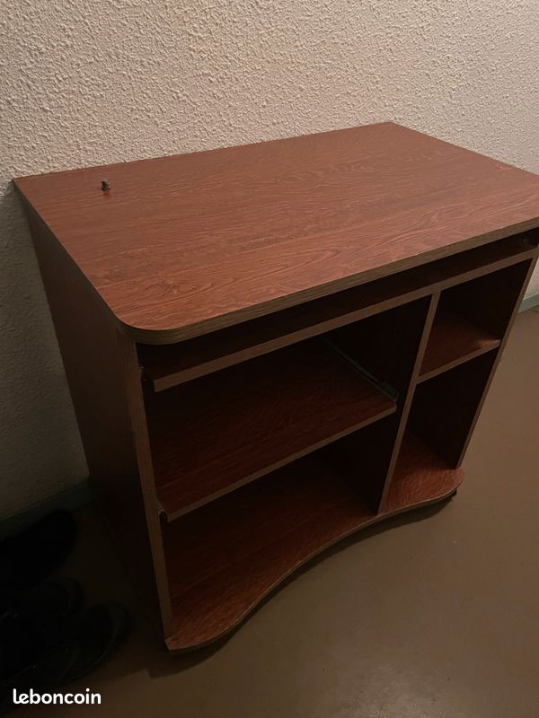Meuble d’ordinateur (image 1)