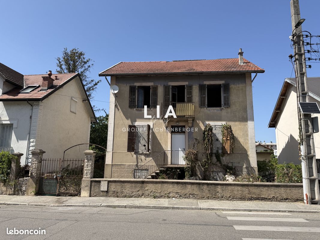 Maison 6 pièces 144 m² · à Aix-les-Bains · 144 m² · 215 000 €