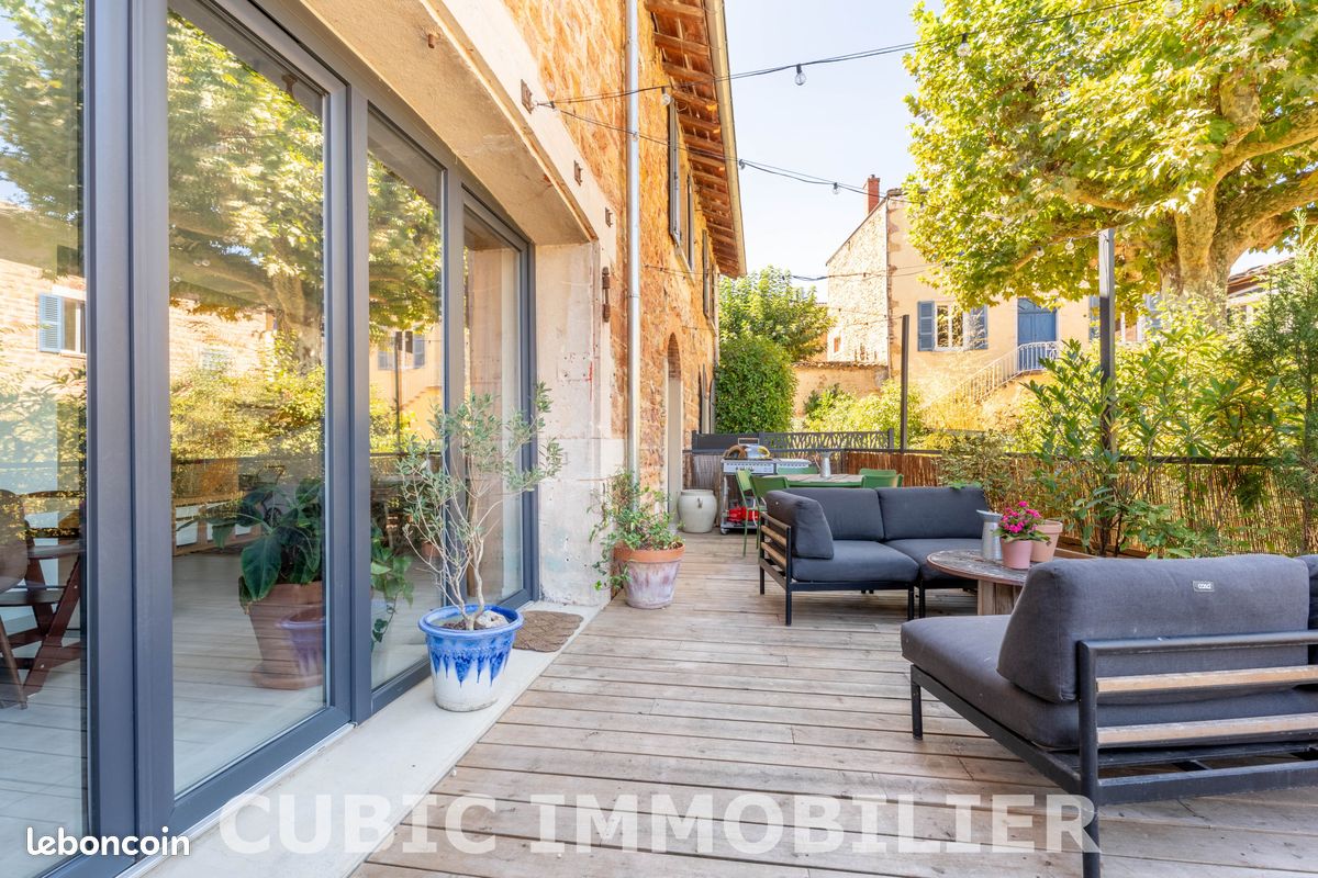 Maison 4 pièces 114 m² · à Blacé · 114 m² · 315 000 €