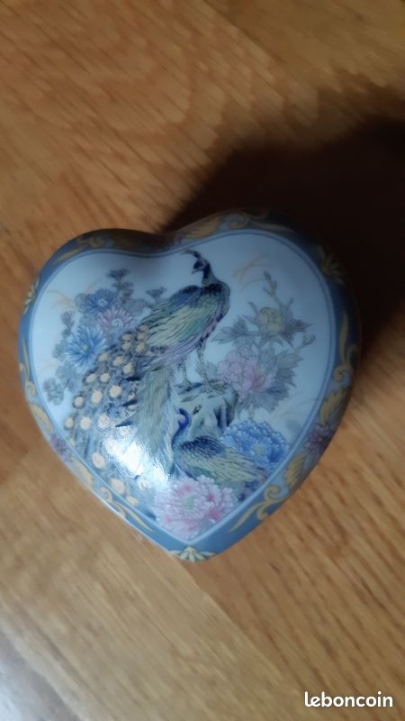 Boite à bijoux en forme de cœur (image 4)