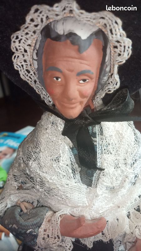 Santon Yolande (image 8)