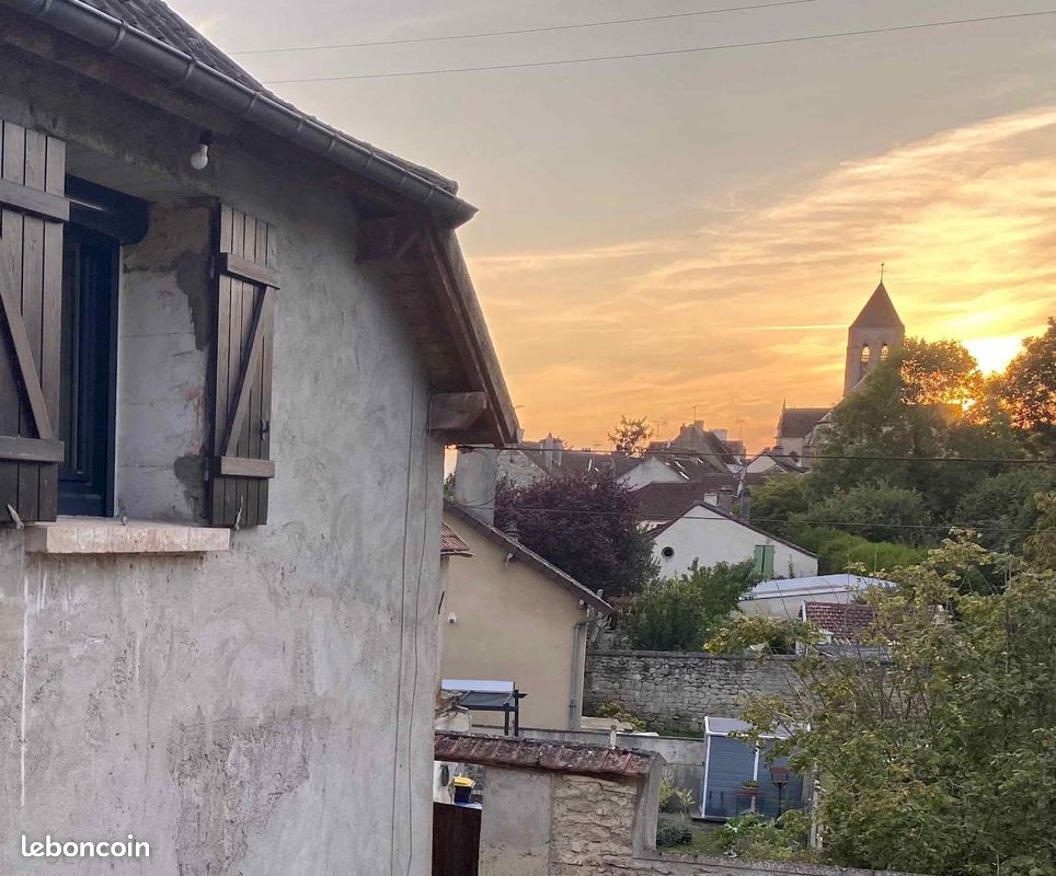 Maison 8 pièces 182 m² · à Vétheuil · 182 m² · 292 000 €