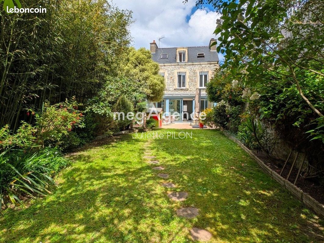 Maison 5 pièces 137 m² · à Cherbourg-en-Cotentin · 137 m² · 388 500 €