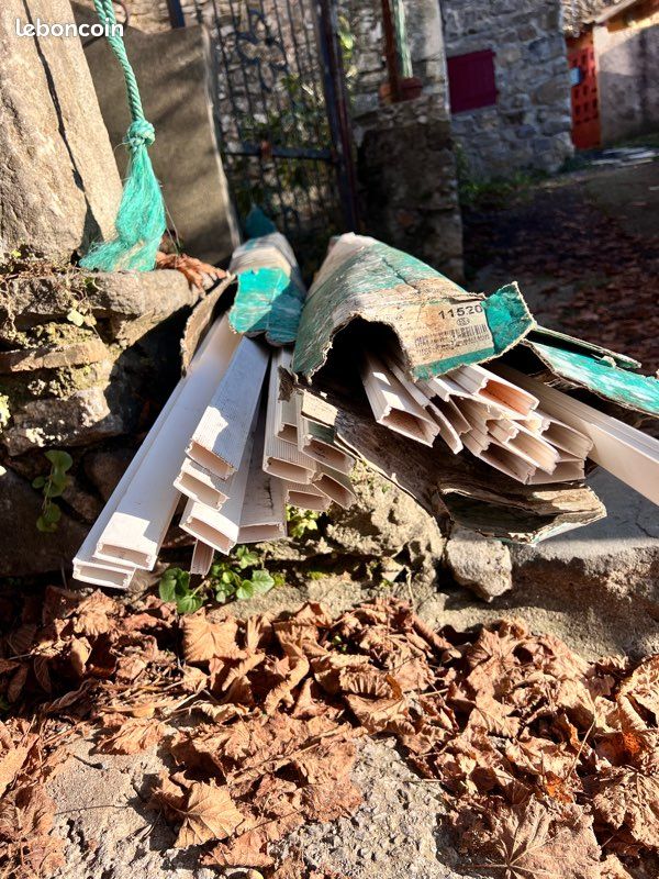Lot de goulotte PVC rigides (image 3)