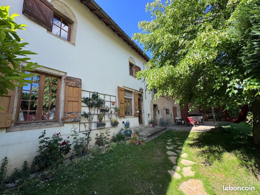 Maison 4 pièces 120 m² · à Crémieu · 120 m² · 295 000 €