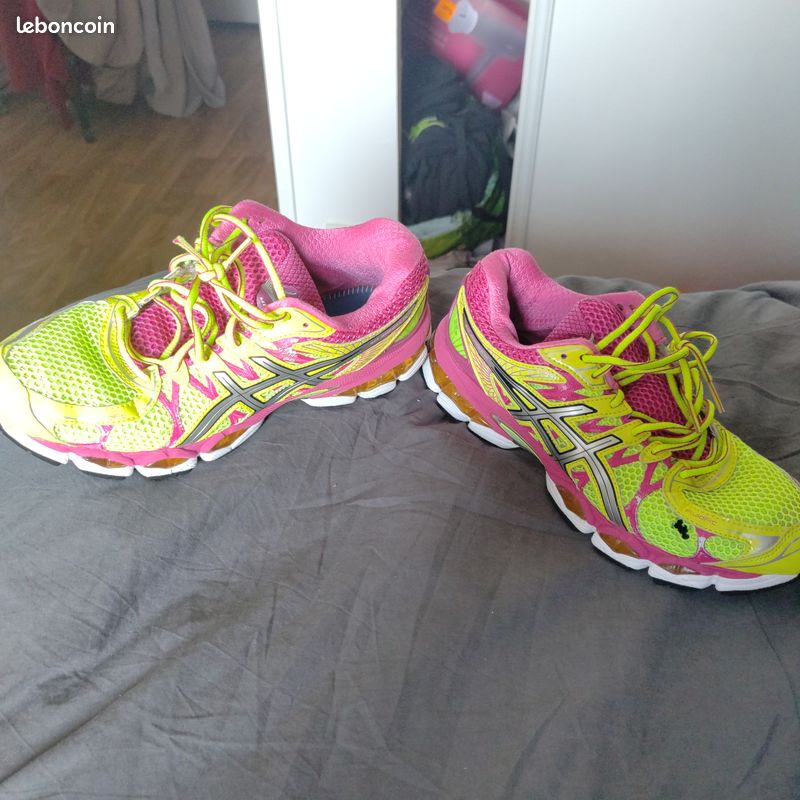 Lot De 13 Balles De Softball Mixtes Jaune Fluo Et Rose - 10 Et 11 Pouces - Occasion