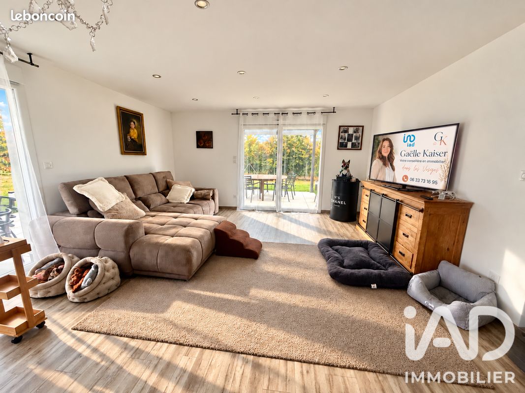 Maison 4 pièces 104 m² · à Uzemain · 104 m² · 272 000 €