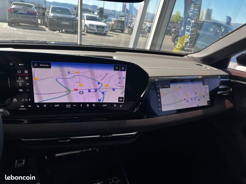 Audi A5 Avant 2.0 e-hybrid 299ch S line quattro S tronic 7 (image 24)
