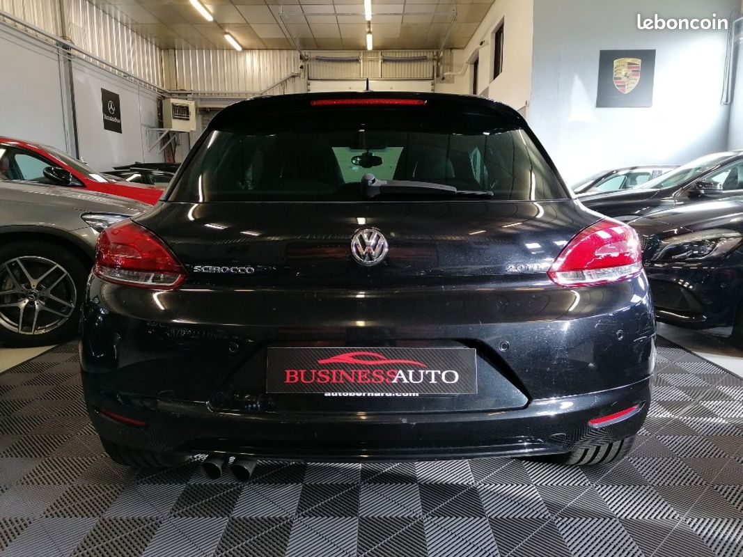 VOLKSWAGEN SCIROCCO 2.0 TDI 140 FAP Sportline DSG6 (image 8)