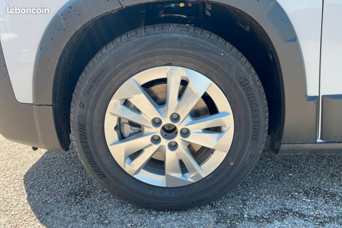 Peugeot Rifter BLUEHDI 130 EAT8 ALLURE 0MALUS (image 17)