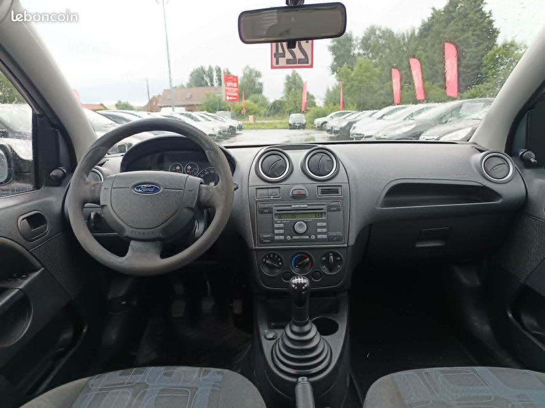 FORD Fiesta /1.3 70CH/Garantie/4x sans frais (image 4)