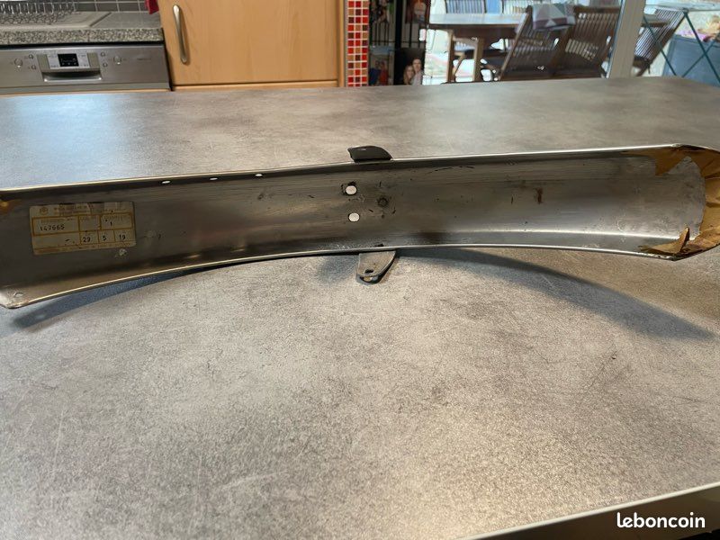 Garde boue avant piaggio neuf (image 3)