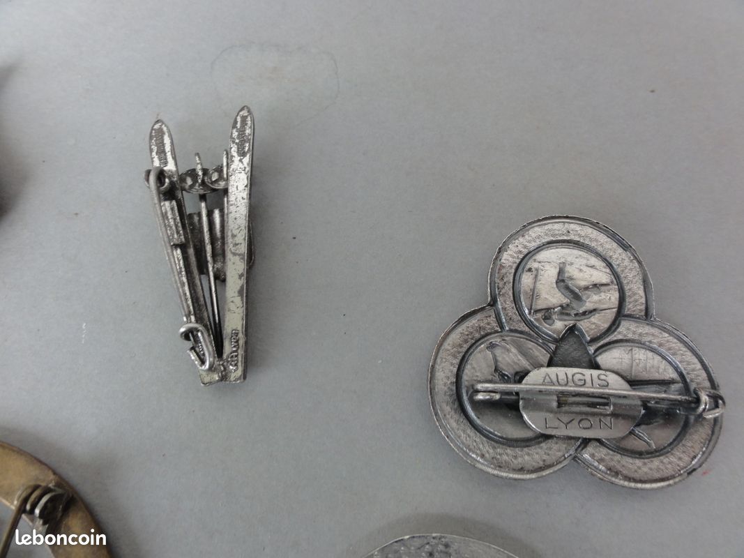 Insigne ESF Avoriaz - Village Des Enfants - Broche Ski Vintage