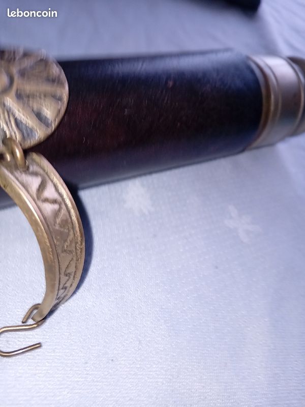 Bracelet en bronze signé (image 5)
