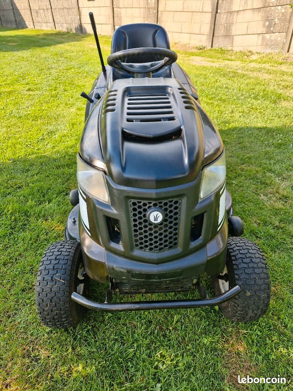 Tracteur tondeuse 20 CV (image 1)