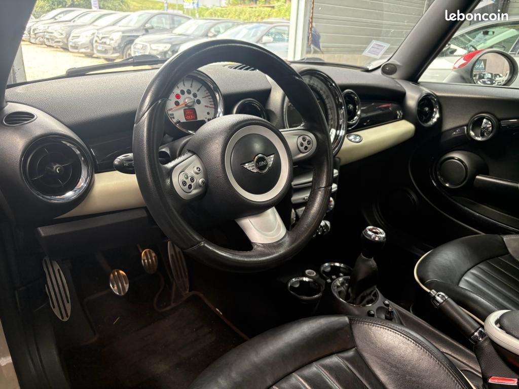 MINI MINI 1.6i - 175 R56 COUPE Cooper S PACK JOHN COOPER WORKS (image 10)