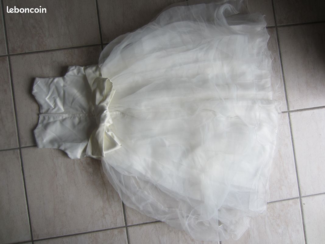 Robe de mariage servie 1 fois 140cm (sdaux) (image 2)