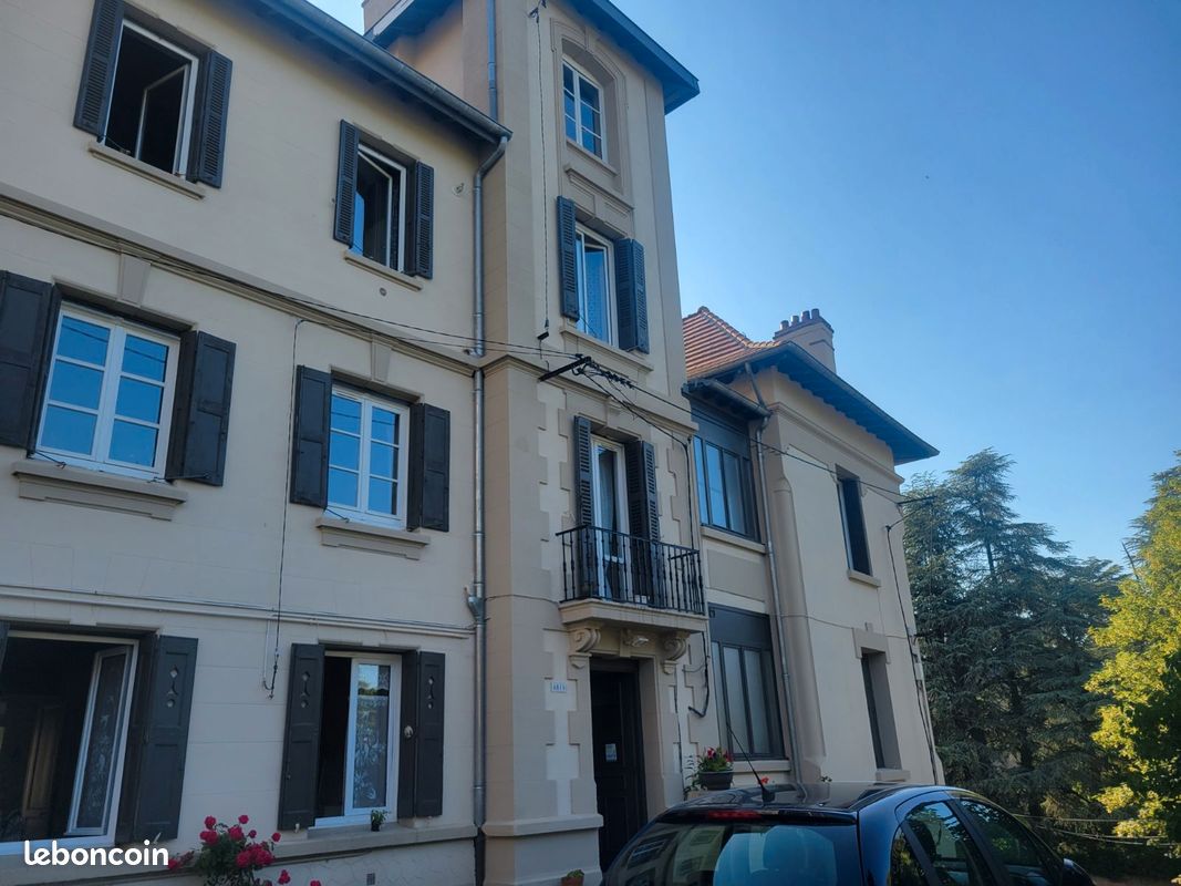 Appartement 1 pièce 30 m² · à Saint-Étienne · 30 m² · 370 €