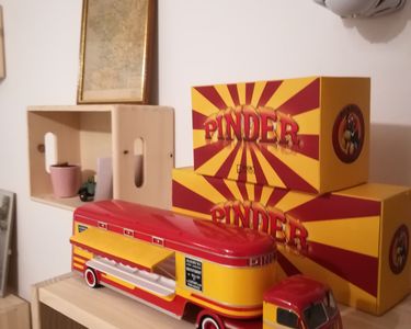 DIREKT COLLECTIONS IXO Tracteur Marmon bâché Cirque Pinder 1/43 Camion Miniature EUR 100,00 - FR