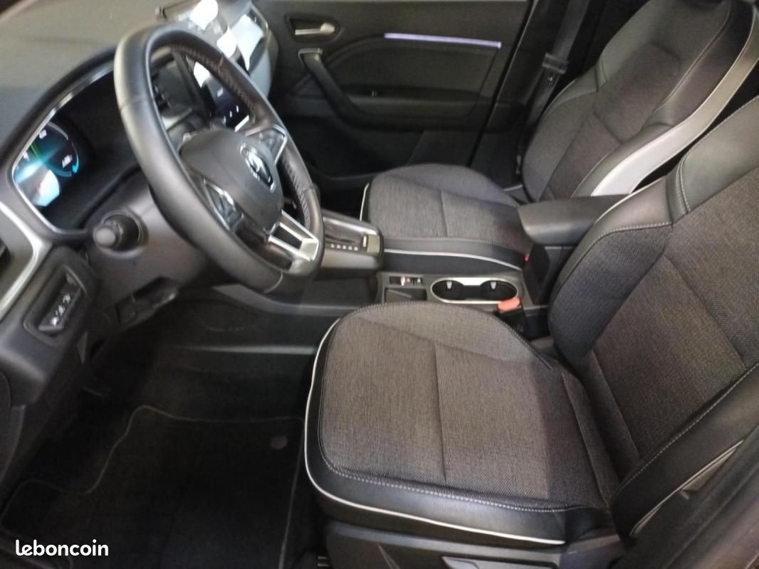 Renault Captur II E-Tech hybride 145 Techno (image 5)