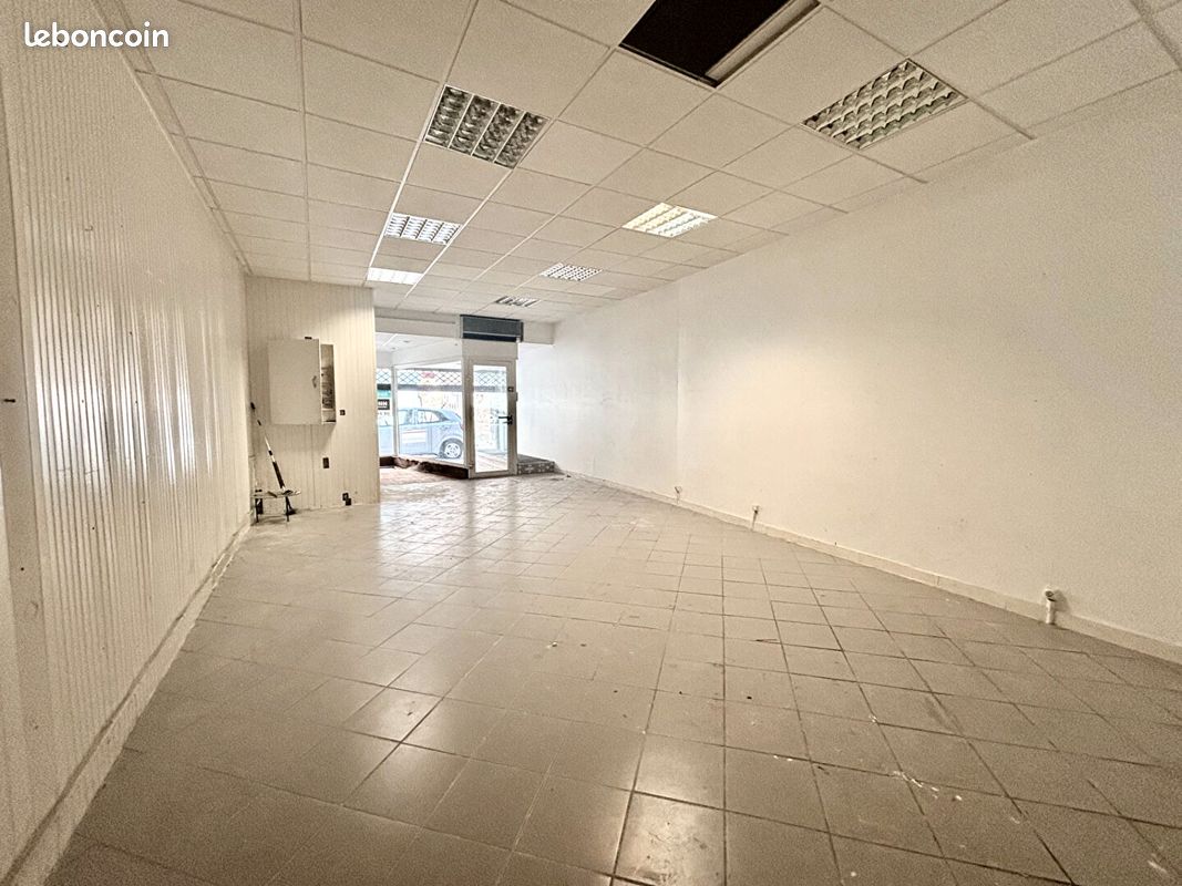 Local commercial 50 m² PAMIERS (image 3)