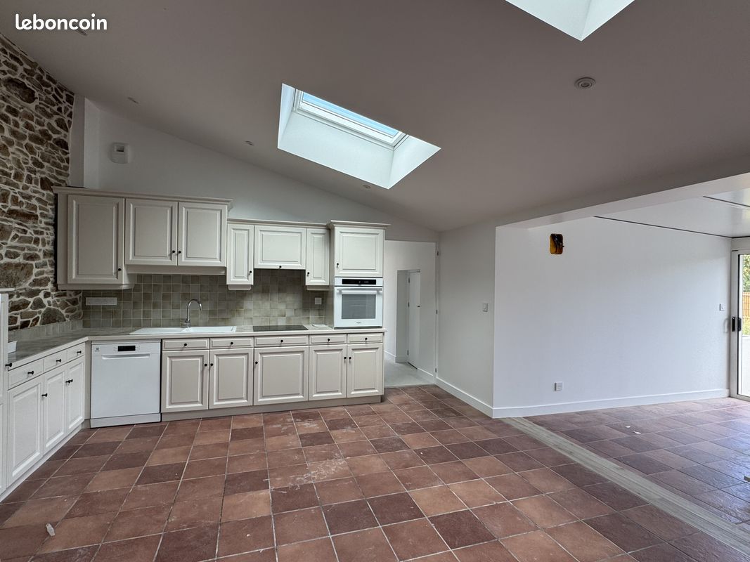 Maison 4 pièces 93 m² · à Orée d'Anjou · 93 m² · 985 €